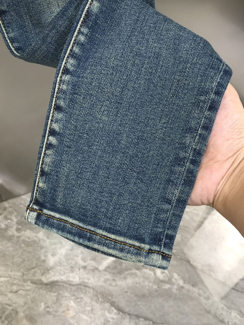 l0vis Vvtt0n jeans